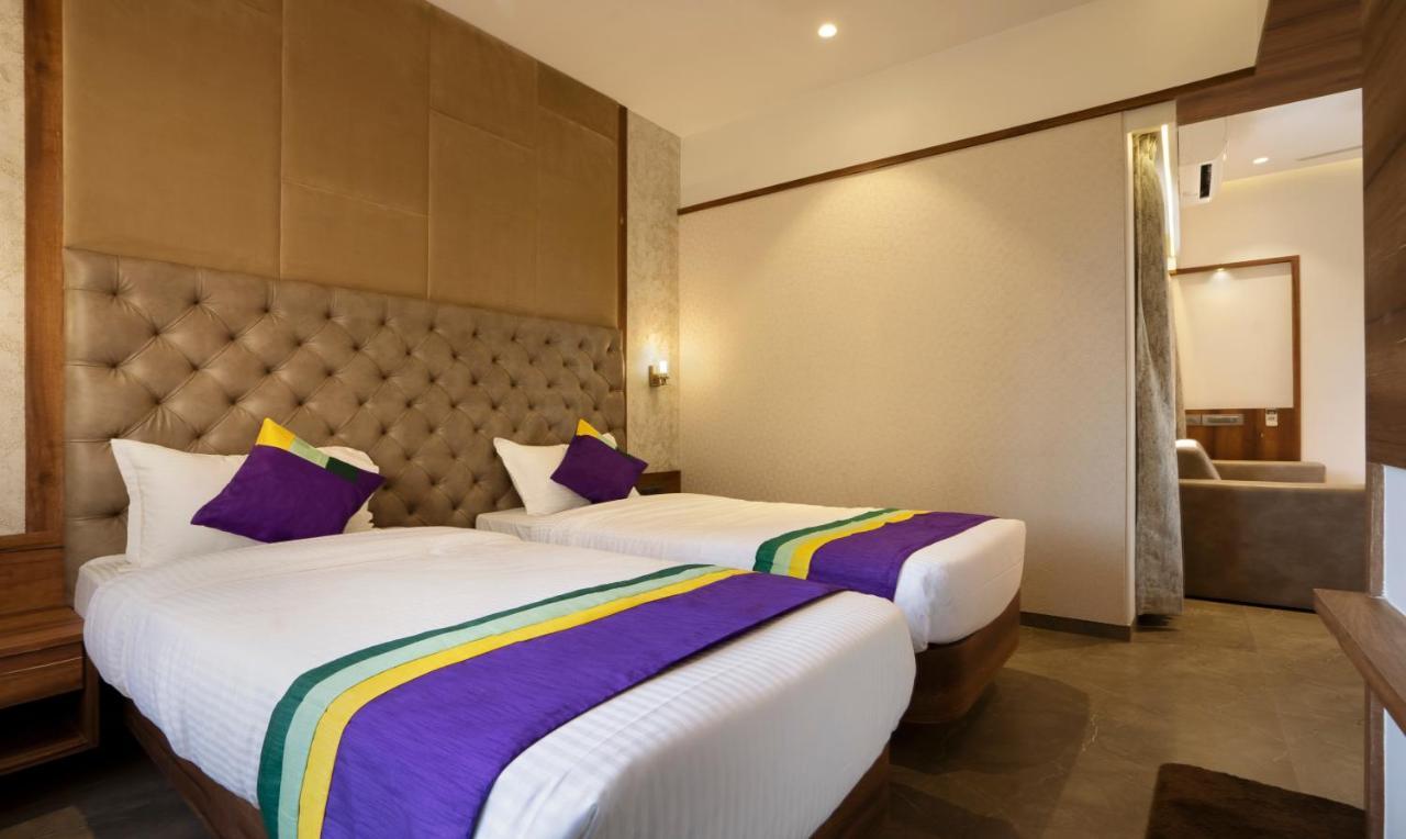 Treebo Premium Savera Inn Mumbai Kültér fotó
