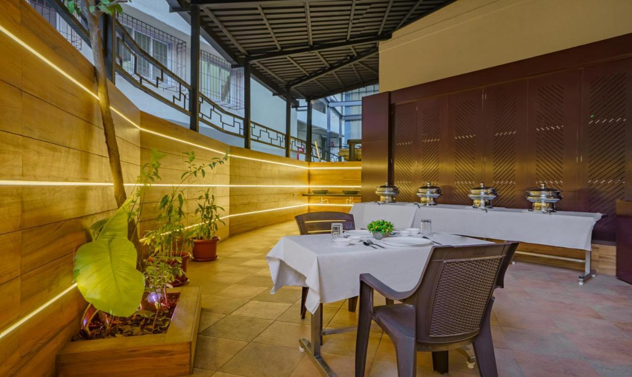 Treebo Premium Savera Inn Mumbai Kültér fotó